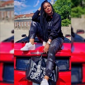 Meet your Posher, Erica